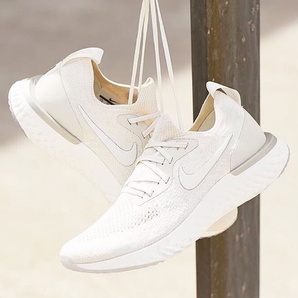 women's nike epic react flyknit light cream